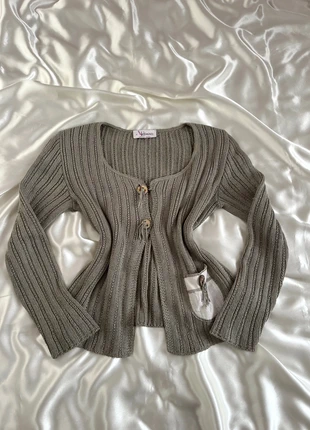 Cardigan vert fendu à boutons en bois - y2k bohème féerique, marque: Affinités, état: Très bon état, taille: L / 40 / 12, 19,00 €, 20,65 € Protection acheteurs (Pro) incluse