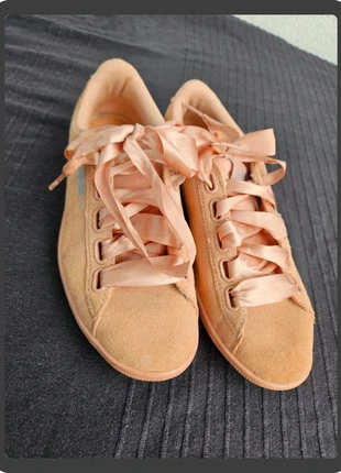 👟 Baskets Puma suede rose pêche avec lacets ruban satin – Pointure 38 (femme), marca: Puma, estado: Muito bom, tamanho: 38, €16.00, €17.50 inclui Proteção do Comprador