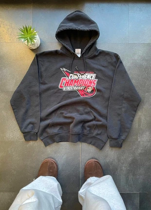 Pull avec capuche Champions vintage 90s US - couleur noir - taille M 💫, marque: Vintage Dressing, état: Très bon état, taille: M, 8,00 €, 9,10 € Protection acheteurs (Pro) incluse