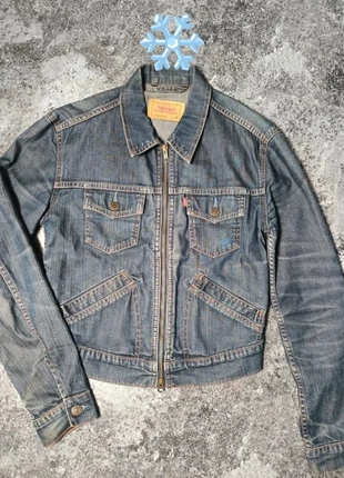 Veste en jean Levi's vintage bleu brut zippée – femme taille M, marca: Levi's, estado: Muito bom, tamanho: M / 38 / 10, €34.00, €36.40 inclui Proteção do Comprador Pro