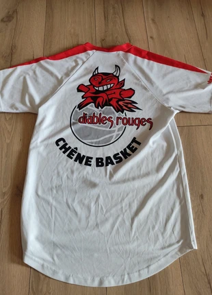 Maillot les diables rouges chene basket one star taille S, marke: Vintage Dressing, zustand: Sehr gut, größe: S, 15,00 €, 16,45 € beinhaltet Vinted-Käuferschutz Pro