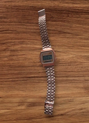 Montre style casio rose vintage y2k, marque: CASIO, état: Neuf sans étiquette, taille: Taille unique, 9,99 €, 11,19 € Protection acheteurs incluse