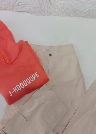 Conjunto Oversize de Sudadera J-Hoodie Naranja T.S y Pantalones Cargo Pull&Bear Beige/Crema T.34, merk: Perfecto, staat: Goed, maat: XS / 34 / 6, € 4,80, € 5,74 inclusief Kopersbescherming