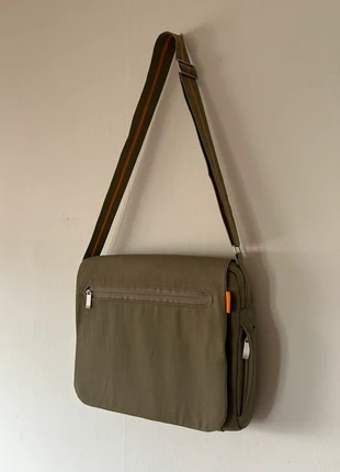 Belkin Neu Elements Studio Series brown and orange Laptop Bag, marque: Belkin, état: Très bon état, 10,00 €, 11,20 € Protection acheteurs incluse