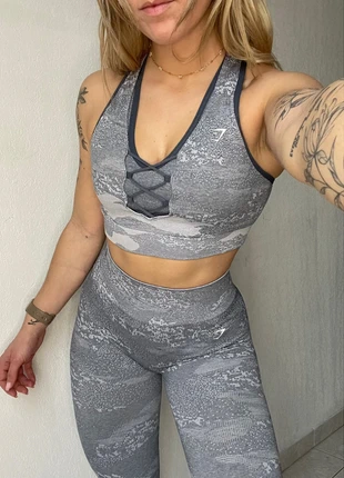 Ensemble Gymshark, marque: Gymshark, état: Très bon état, taille: M / 38 / 10, 45,00 €, 47,95 € Protection acheteurs (Pro) incluse