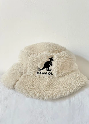 Kangol White Sherpa Bucket Hat, marque: Kangol, état: Très bon état, taille: L, 15,00 €, 16,45 € Protection acheteurs incluse