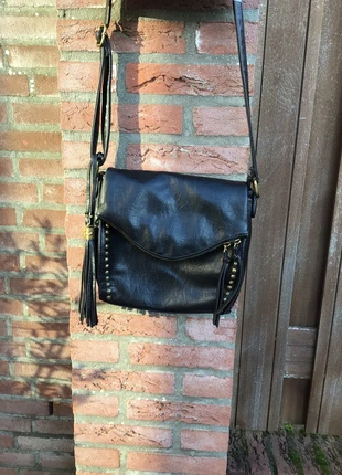 Zwarte tas, merk: Mandoline, staat: Heel goed, € 5,50, € 6,48 inclusief Kopersbescherming