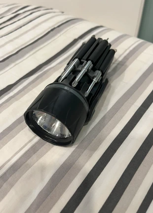 Torcia LED con set cacciaviti incorporati, marque: Set, état: Neuf sans étiquette, 10,00 €, 11,20 € Protection acheteurs incluse