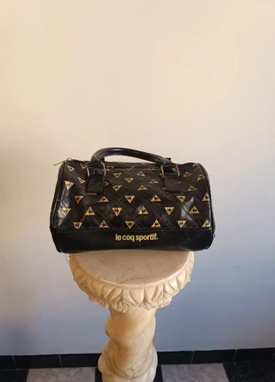 Sac à main Le Coq Sportif – noir & doré – très bon état, marca: Le Coq Sportif, estado: Muy bueno, 15,00 €, 16,45 € Protección al comprador incluida