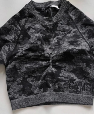 Gymshark Camo top, brand: Gymshark, condizioni: Ottime, taglia: S / IT 40 / EU 36, €10.00, €11.20 include la Protezione acquisti