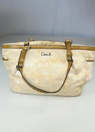 Sac Coach Beige Monogram en Toile Signature - Grand Cabas Élégant, marque: Coach, état: Très bon état, 80,70 €, 85,44 € Protection acheteurs (Pro) incluse