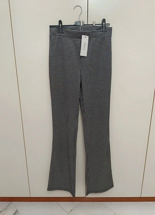 Pantalone bianco e nero con elastico in vita di Terranova con cartellino taglia L, marque: Terranova, état: Neuf avec étiquette, taille: L / 40 / 12, 12,00 €, 13,30 € Protection acheteurs incluse