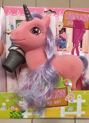 Ensemble cheval avec accessoires unicorn play set, brand: unicorn play set, condizioni: Ottime, taglia: 3 anni / 98 cm, €20.00, €21.70 include la Protezione acquisti