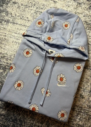 Pull à capuche Nike – Bleu fleuri – Taille M – Très bon état (9/10), merk: Nike, staat: Heel goed, maat: M, € 28,00, € 30,10 inclusief Kopersbescherming