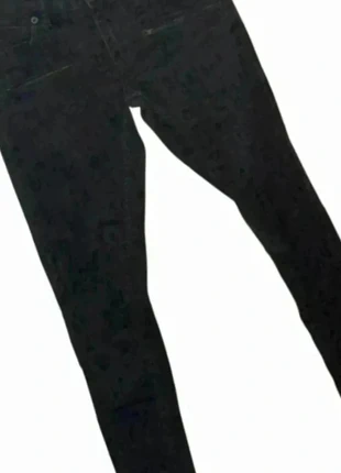 Jean Maje noir imprimé velours effet animalier – Taille 34, merk: Maje, staat: Heel goed, maat: XS / 34 / 6, € 26,00, € 28,00 inclusief Kopersbescherming