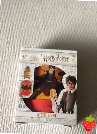 Veilleuse 17x13 lumière lampe luminaire chevet Eclairage chambre enfants Harry Potter, marke: Harry Potter, zustand: Neu, 7,20 €, 8,26 € inklusive Vinted-Käuferschutz