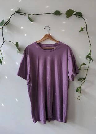 Oversized Lila T-Shirt – Basic Tee in Lavender / Unisex, marque: Uniqlo, état: Très bon état, taille: XL, 7,00 €, 8,05 € Protection acheteurs incluse