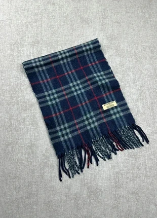 Écharpe Burberry bleu marine, marca: Burberry, estado: Muy bueno, 50,00 €, 53,20 € Protección al comprador Pro incluida