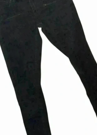 Jean Maje noir imprimé velours effet animalier – Taille 34, marke: Maje, zustand: Sehr gut, größe: XS / 34 / 6, 26,00 €, 28,00 € inklusive Vinted-Käuferschutz