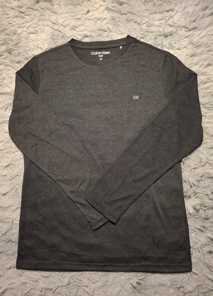 T-shirt manches longues Col rond Calvin Klein Gris 100% Polyester Taille S, marque: Calvin Klein, état: Neuf sans étiquette, taille: S, 17,75 €, 19,34 € Protection acheteurs incluse