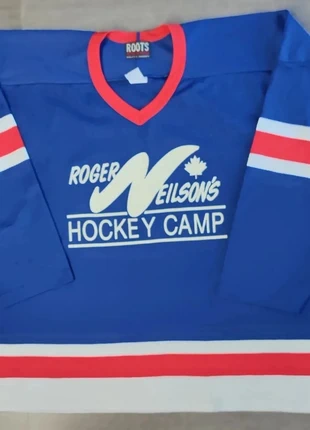 Maillot vintage Roger Neilson’s Hockey Camp, merk: Roots, staat: Goed, maat: XL, € 25,90, € 27,90 inclusief Kopersbescherming