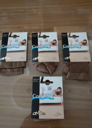 Set di 4 calzini donna beige della Omsa, brand: omsa, condizioni: Nuovo con cartellino, taglia: Taglia unica, €8.00, €9.10 include la Protezione acquisti