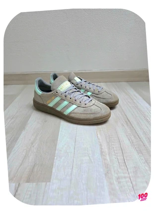 Basket adidas spezial femme daim grise taille 38 /sku13, marke: adidas, zustand: Sehr gut, größe: 38, 48,00 €, 51,10 € inklusive Vinted-Käuferschutz