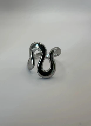 Bague argentée irrégulière difforme, brand: CHROME, condition: Good, size: Adjustable, €6.99, €8.04 includes Buyer Protection Pro