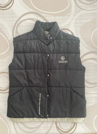 Doudoune femme sans manches Wardrobe, brand: Wardrobe.NYC, condition: New without tags, size: M / 38 / 10, €25.00, €26.95 includes Buyer Protection