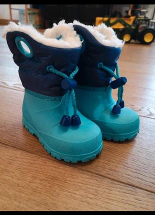 Après ski boots Decathlon 18/19, marque: Decathlon, état: Très bon état, taille: 18, 1,50 €, 2,28 € Protection acheteurs incluse