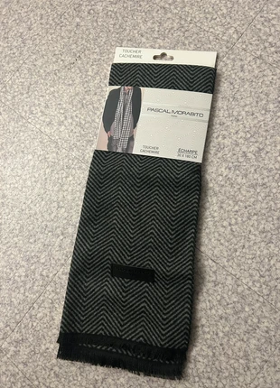 Écharpe Pascale, brand: Pascal Morabito, condition: New with tags, €9.00, €10.15 includes Buyer Protection