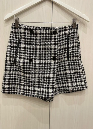 Gonna Pantaloncino Pied de poule, brand: Stradivarius, condizioni: Nuovo senza cartellino, taglia: S / IT 40 / EU 36, €15.00, €16.45 include la Protezione acquisti