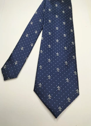 Cravate Fleur de Lys Bleu Marine, état: Neuf sans étiquette, 8,00 €, 9,10 € Protection acheteurs incluse