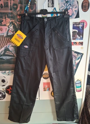 Pantaloni Dickies nuovi cargo Redhawk hip hop raver skater, brand: Dickies, condizioni: Nuovo con cartellino, taglia: S, €23.00, €24.85 include la Protezione acquisti