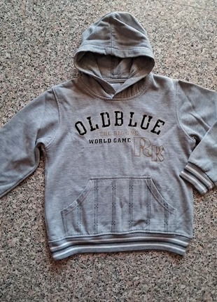 Felpa bambino 10 anni, merk: Rosso Kid's, staat: Heel goed, maat: 10 jaar / 140 cm, € 5,00, € 5,95 inclusief Kopersbescherming