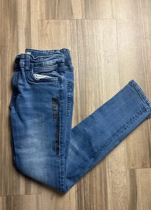 Jean garçon super skinny bleu – 8/9 ans (134 cm), brand: Primark, condition: Very good, size: 9 years / 134 cm, €2.00, €2.80 includes Buyer Protection