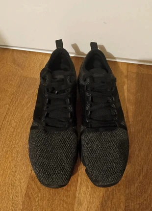 Baskets Newfeel Homme Taille 45 Excellent État, gris foncé, marke: Newfeel, zustand: Sehr gut, größe: 45, 11,70 €, 12,99 € inklusive Vinted-Käuferschutz