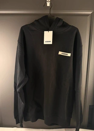 Jacquemus Hoodie XL, merk: Jacquemus, staat: Nieuw met prijskaartje, maat: XL, € 199,95, € 210,65 inclusief Kopersbescherming Pro