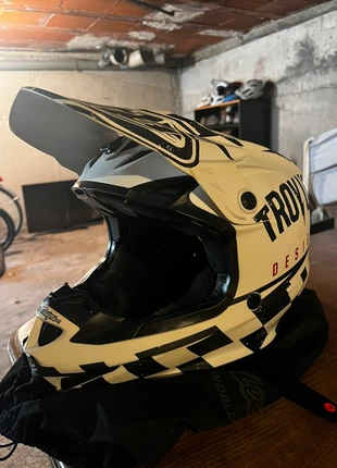 Casque Troy Lee Design MX SE4 Polyacrylite Raceshop, brand: Troy Lee Designs, condizioni: Ottime, €90.00, €95.20 include la Protezione acquisti