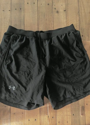 Short de sport Under Armour noir avec poche, marke: Under Armour, zustand: Sehr gut, größe: XL, 15,00 €, 16,45 € inklusive Vinted-Käuferschutz