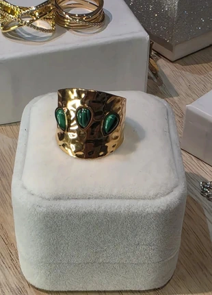 Anillo piedra Malaquita Natural, merk: E.B.belle, staat: Heel goed, maat: Aanpasbaar, € 15,00, € 16,45 inclusief Kopersbescherming