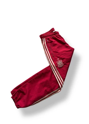 Bas de survêtement Adidas Equipe d’Espagne | Taille S Homme | Rouge et Doré, marque: adidas, état: Bon état, taille: S, 10,00 €, 11,20 € Protection acheteurs incluse