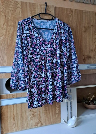 Blouse fleurie armand thierry tailleXL, marque: Armand Thierry, état: Très bon état, taille: XL / 42 / 14, 2,50 €, 3,33 € Protection acheteurs incluse