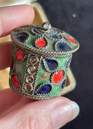 Pilulier boîte oriental vintage berbère kabyle, marque: Vintage Boutique, état: Bon état, 9,50 €, 10,68 € Protection acheteurs (Pro) incluse