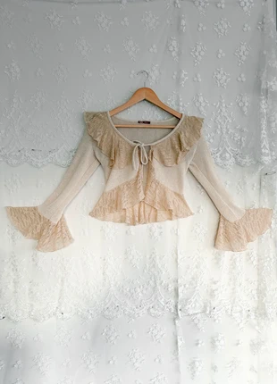 Vintage fairycore lace cardigan, marque: Vintage Dressing, état: Très bon état, taille: M / 38 / 10, 22,00 €, 23,80 € Protection acheteurs incluse