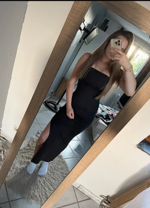 Robe moulante chic, marque: Bershka, état: Très bon état, taille: XS / 34 / 6, 12,00 €, 13,30 € Protection acheteurs incluse