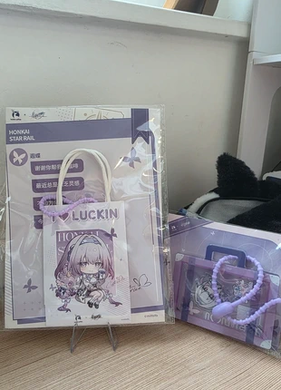 Castor merch, brand: miHoYo, condition: Good, €10.00, €11.20 includes Buyer Protection