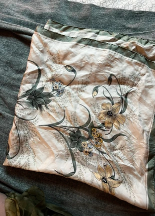 Foulard vintage, brand: Vintage, condition: Very good, €5.00, €5.95 includes Buyer Protection