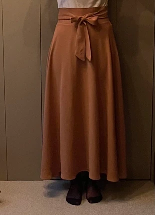 Lange bruine rok met strik, état: Très bon état, taille: XS / 34 / 6, 4,00 €, 4,90 € Protection acheteurs incluse