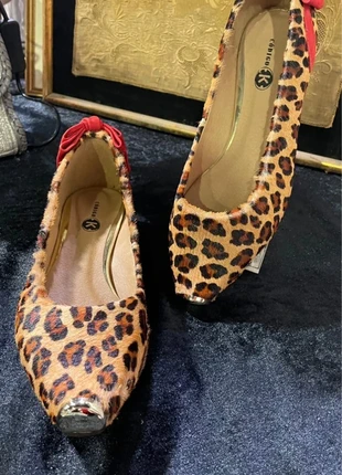 Superbe ballerines en cuir 🌺., marca: Codigo, estado: Novo sem etiquetas, tamanho: 38, €65.00, €68.95 inclui Proteção do Comprador